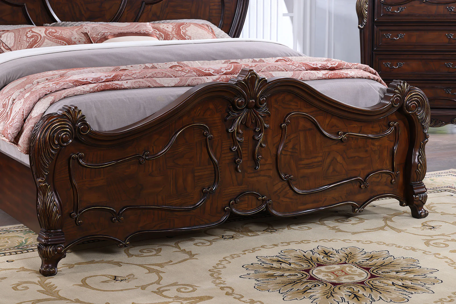Roselli Dark Cherry 5 Pc. Queen Bedroom Set w/ Chest - Image 4
