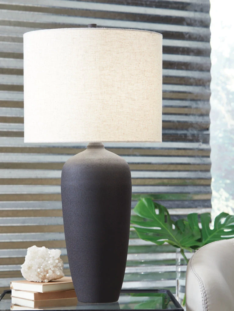 Ryenburg Metal Table Lamp - Image 2