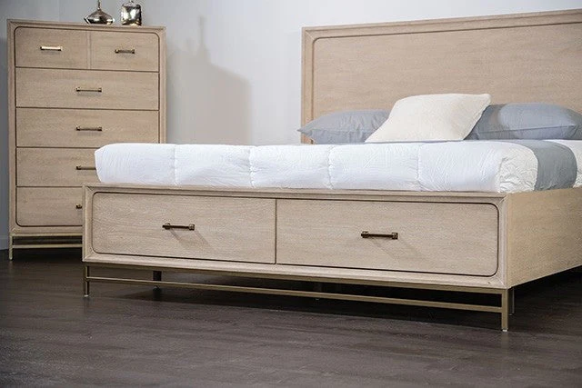 Sandnes Light Oak Eastern King Bed w/ FB Storage - Image 4