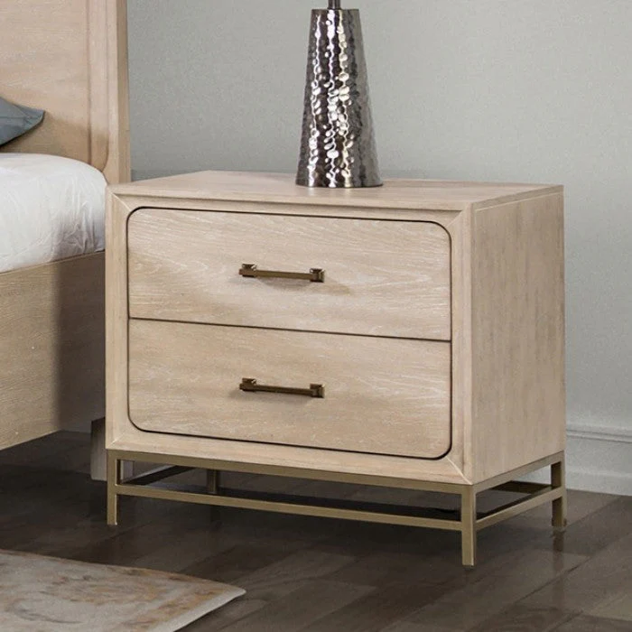 Sandnes Light Oak Queen 5 Piece Bedroom Set w/2 Nightstands - Image 3