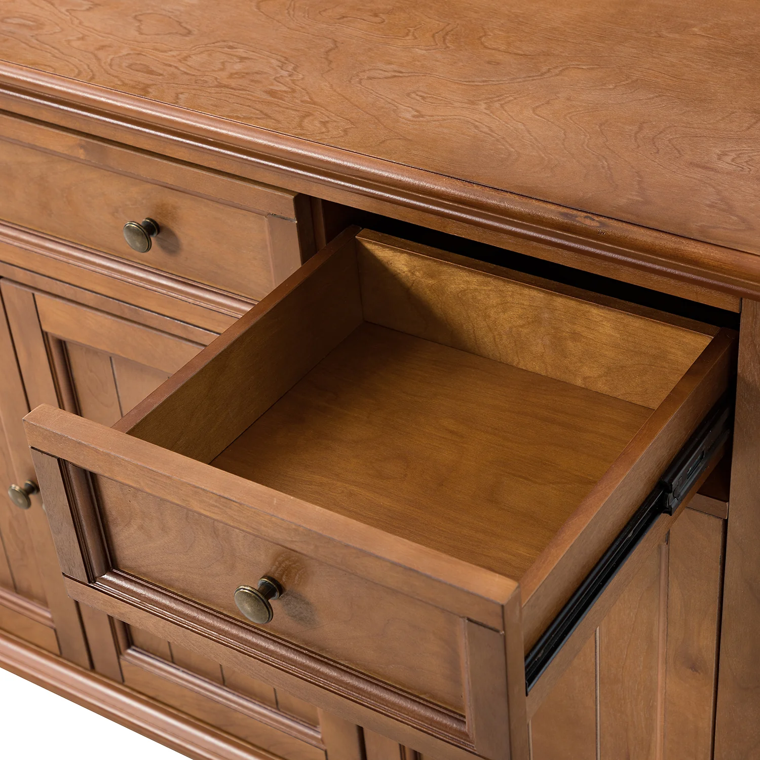 Hainrich 3 Drawer Sideboard in Acorn - Image 6