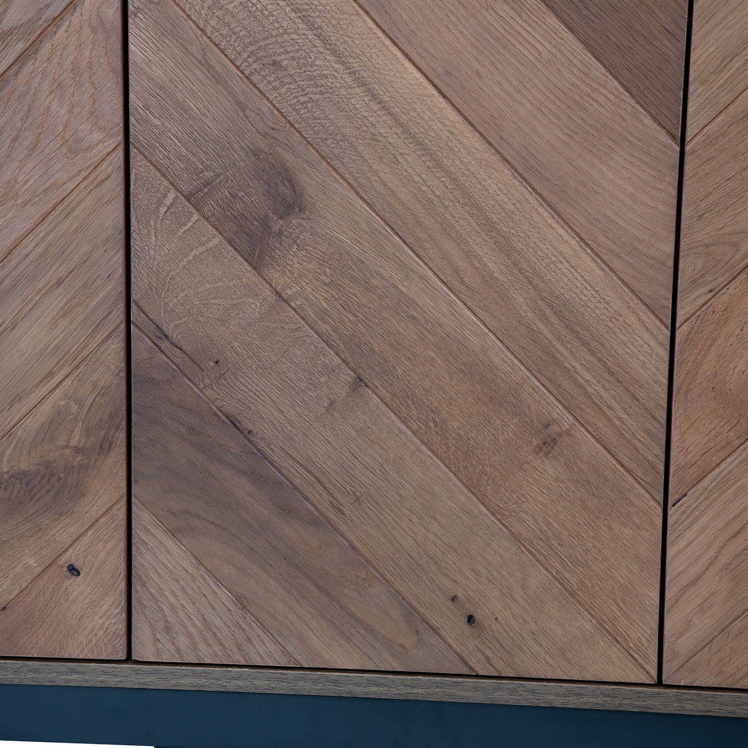 Hargapas 4 Door Sideboard in Walnut - Image 6