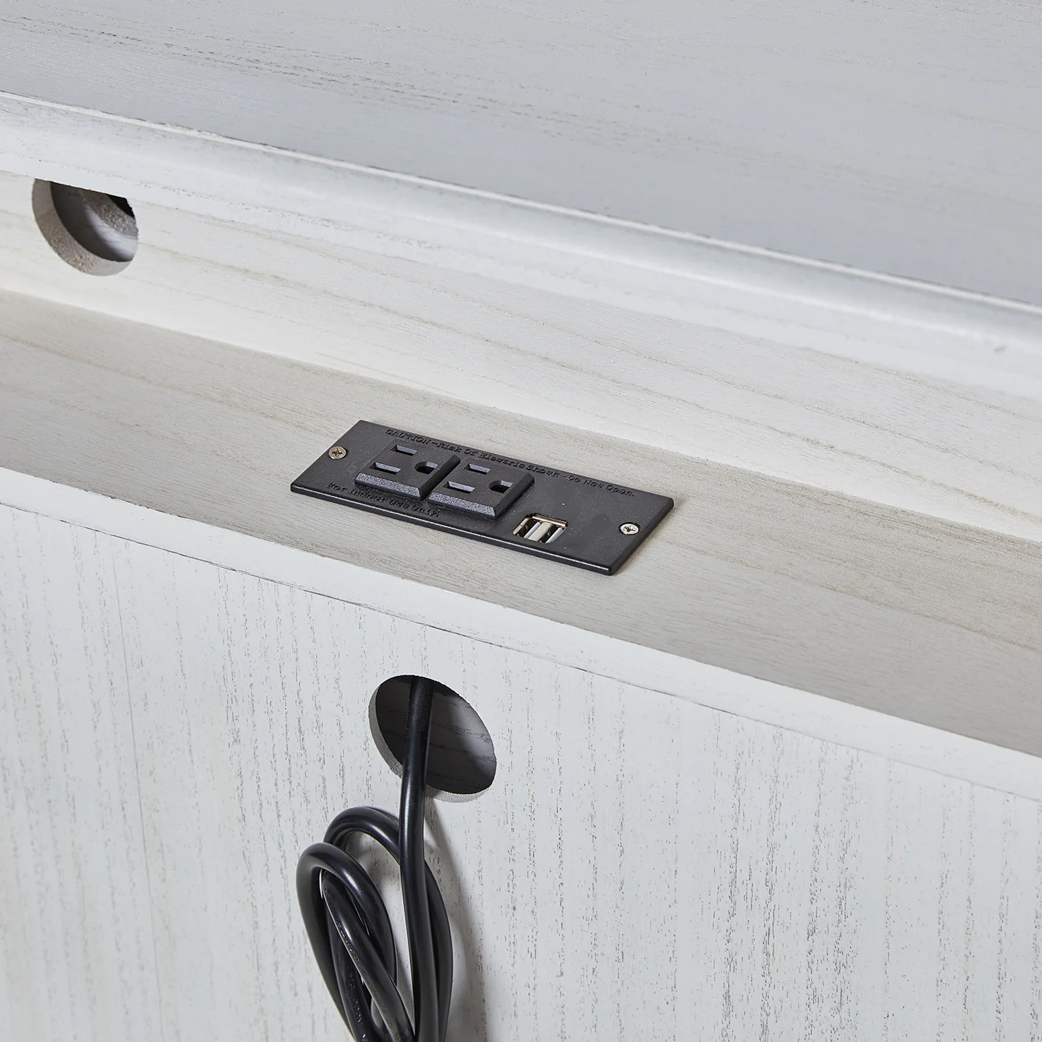 Carielle Accent Chest in White - Image 6