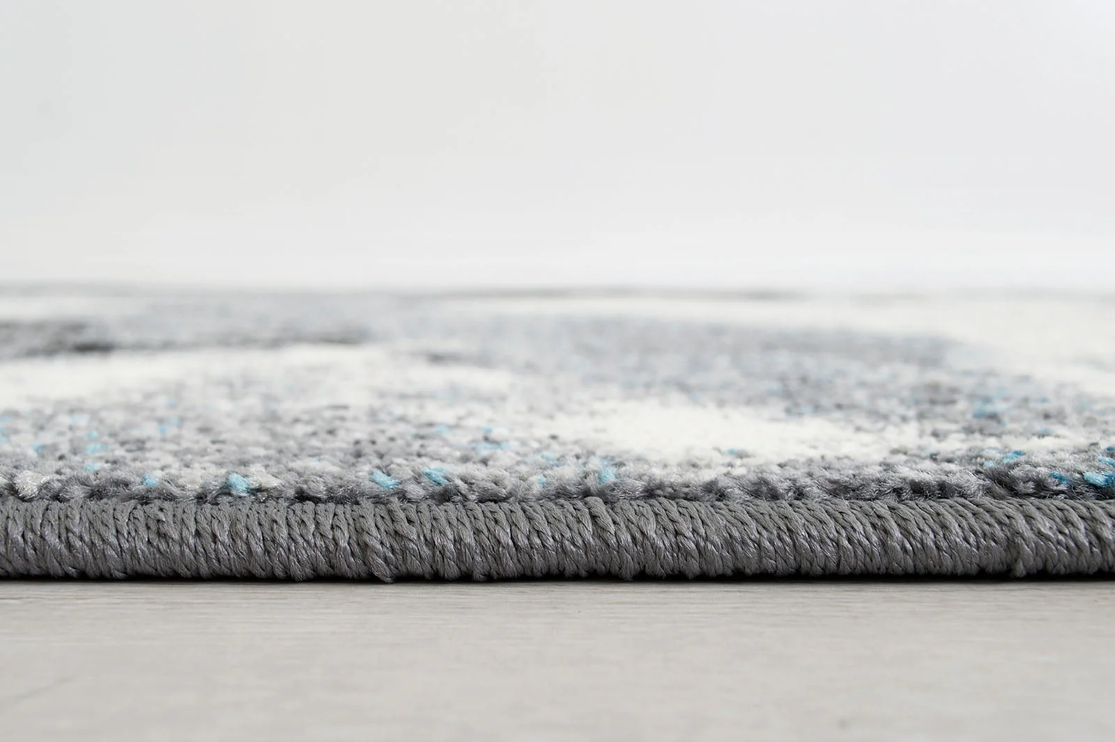 Serang Gray/Black 5'X7' Area Rug - Image 5
