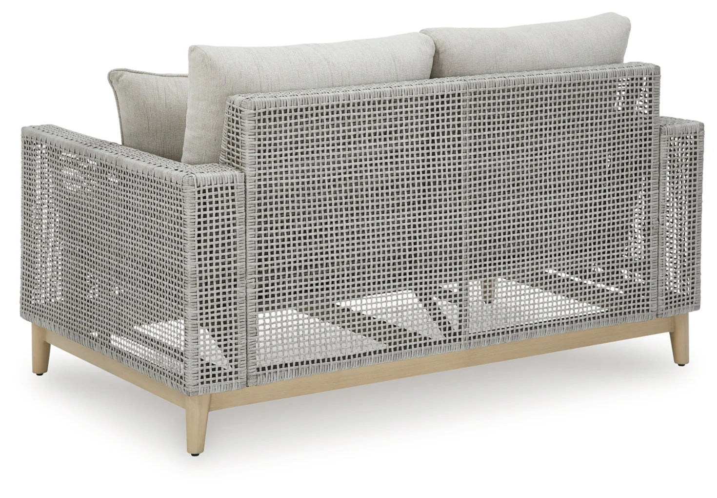 Seton Creek Outdoor Seating - Image 17