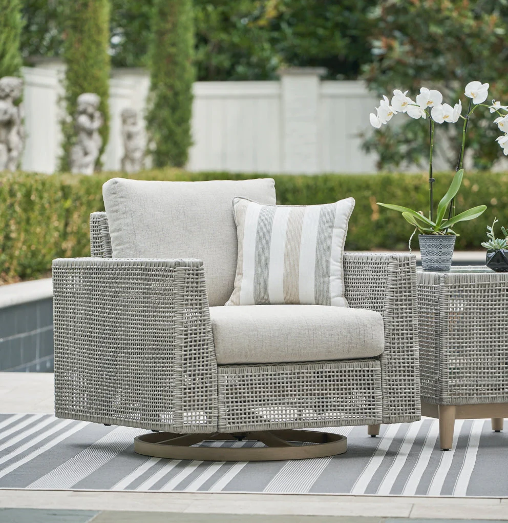 Seton Creek Outdoor Seating - Image 8