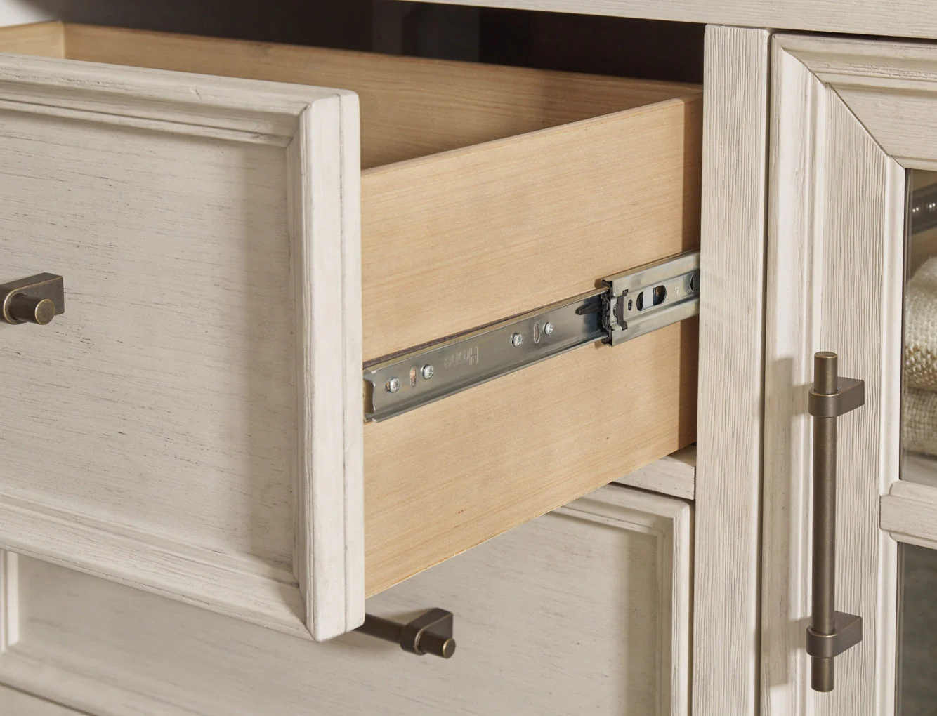 Shaybrock Dresser and Mirror - Image 6