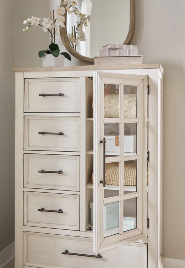 Shaybrock Dresser & Chest - Image 13