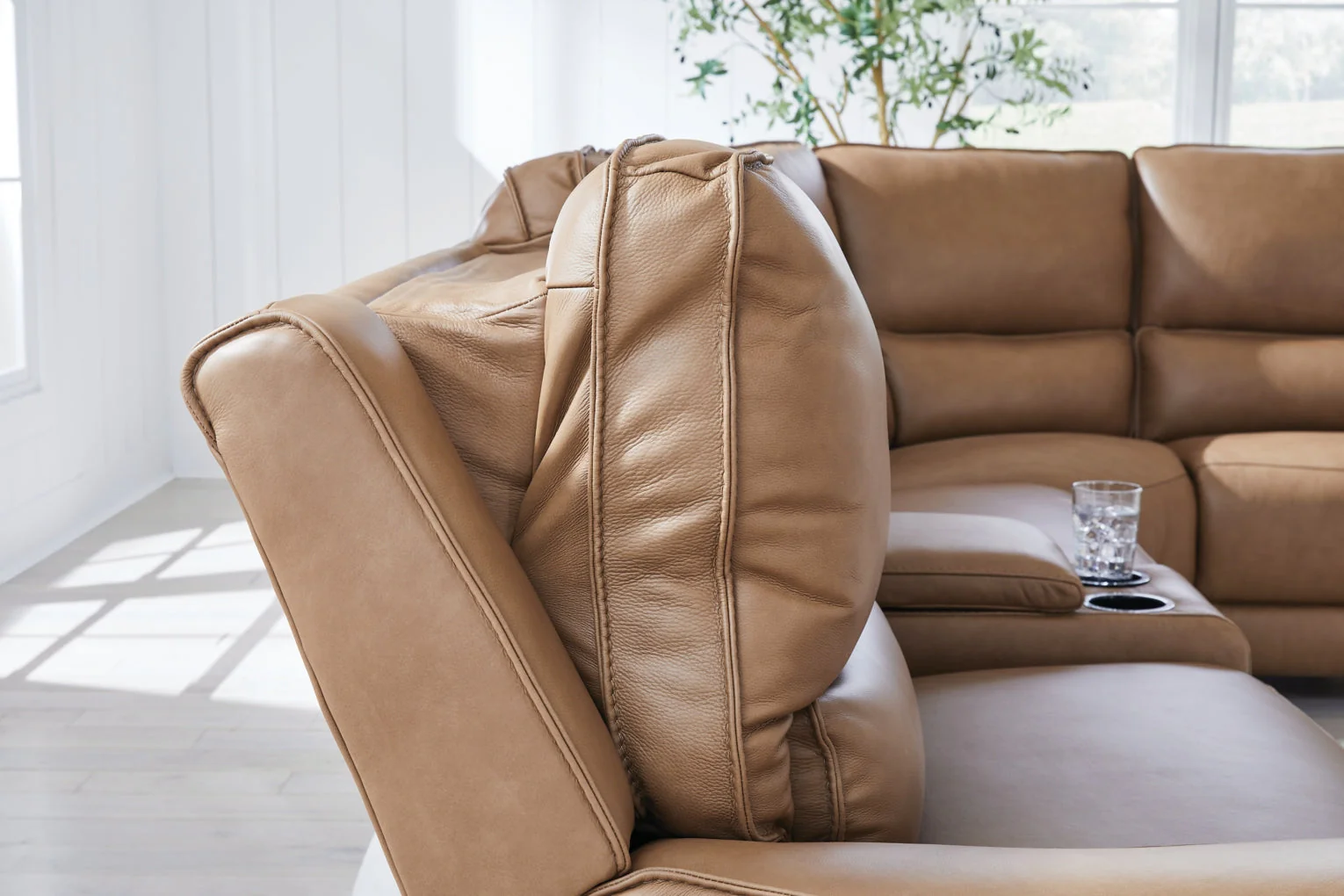 Silverbrooke 6-Piece Reclining Sectional with Storage Console - Image 9