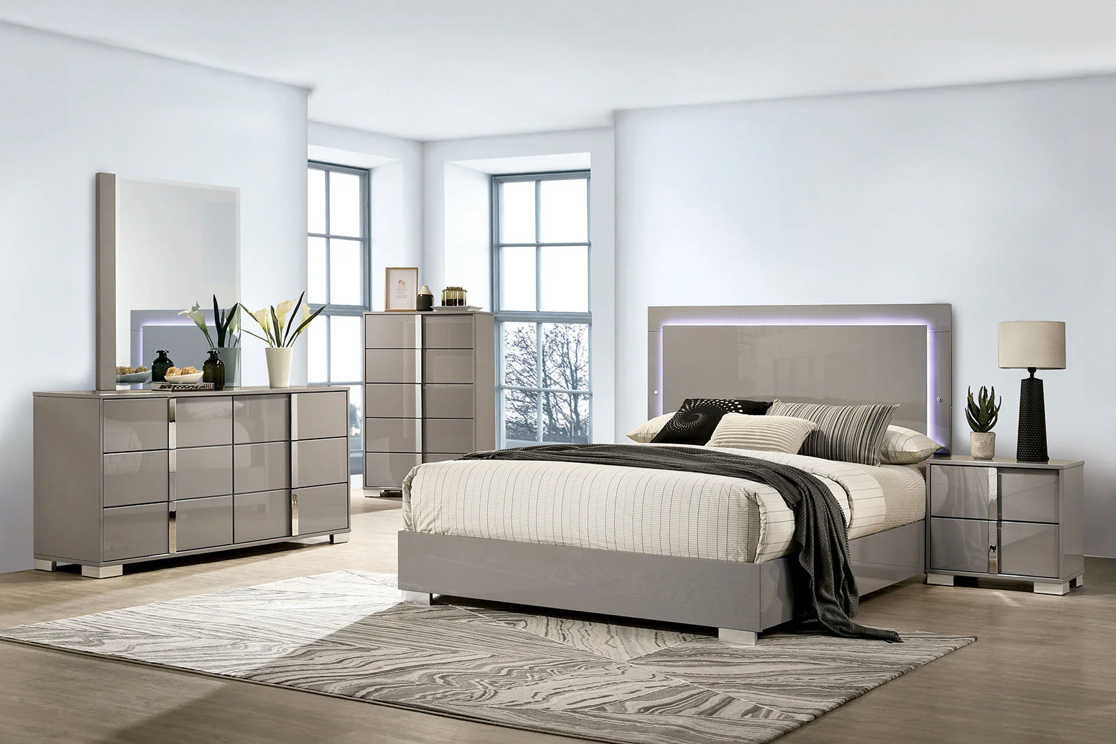 Sinistra Beige Nightstand - Image 2