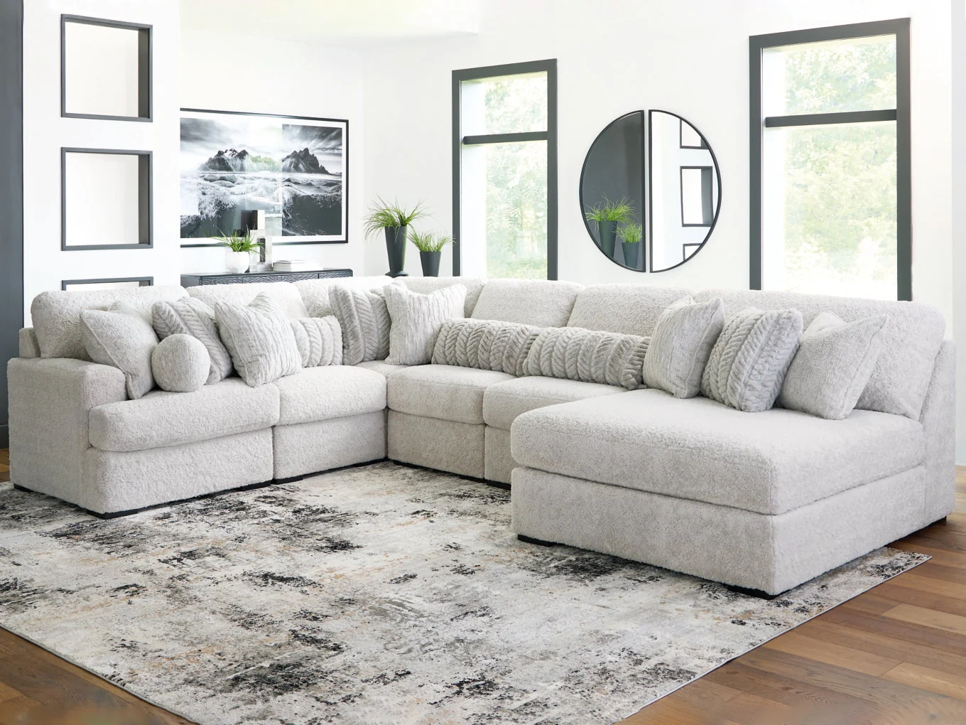 Snodoodle 6-Piece Sectional with Chaise - Image 4