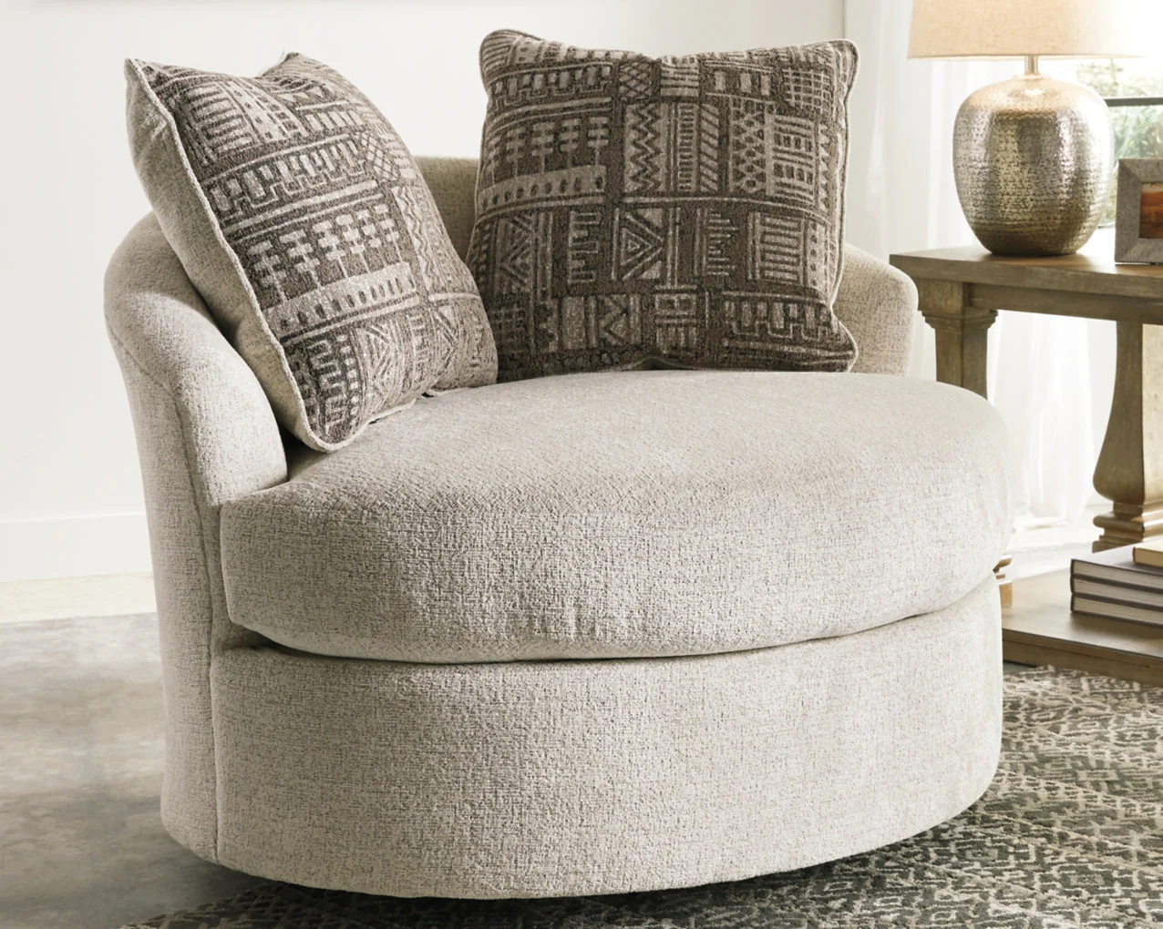 Soletren Swivel Accent Chair - Image 2