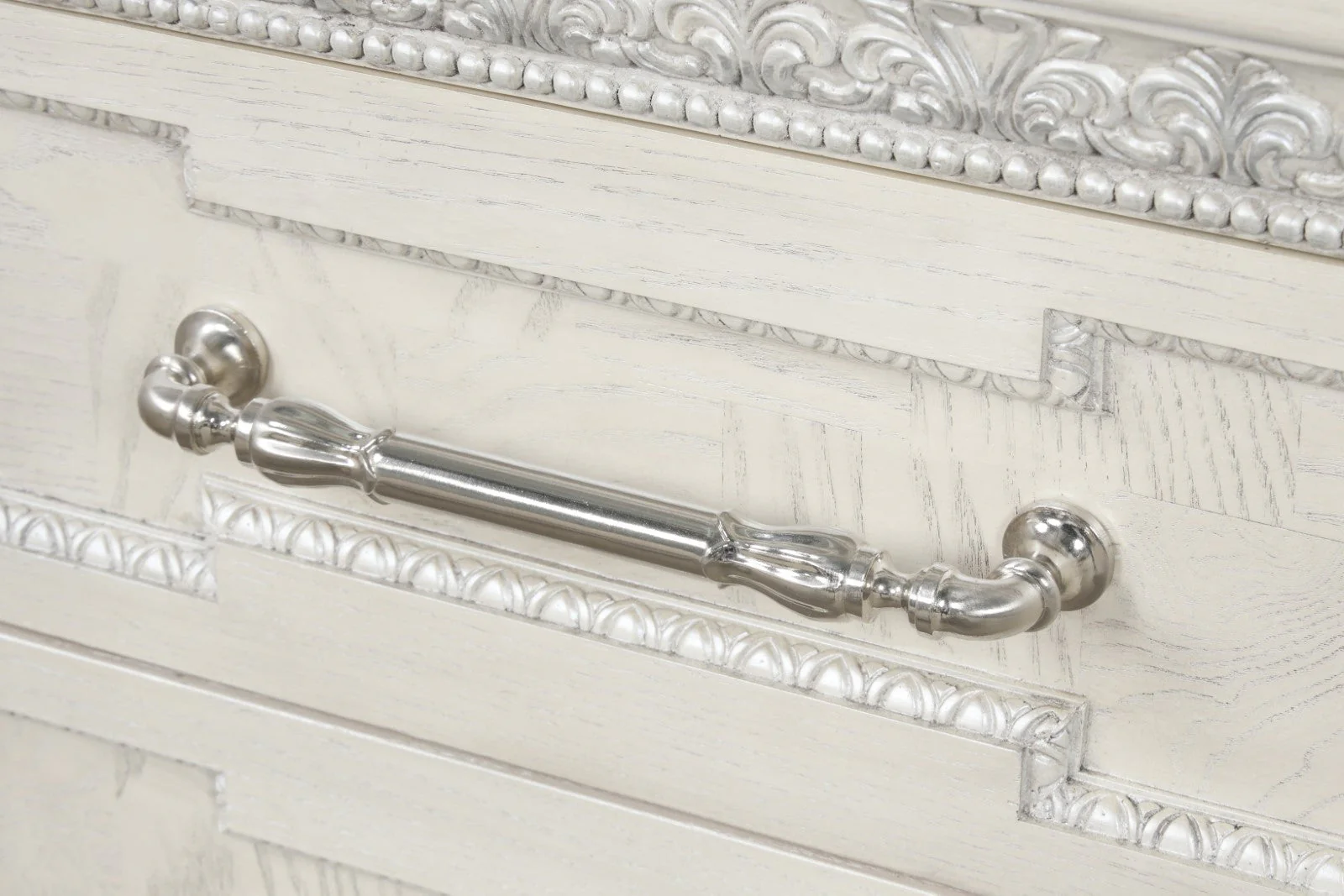 Stella Mia Creamy White Nightstand - Image 6