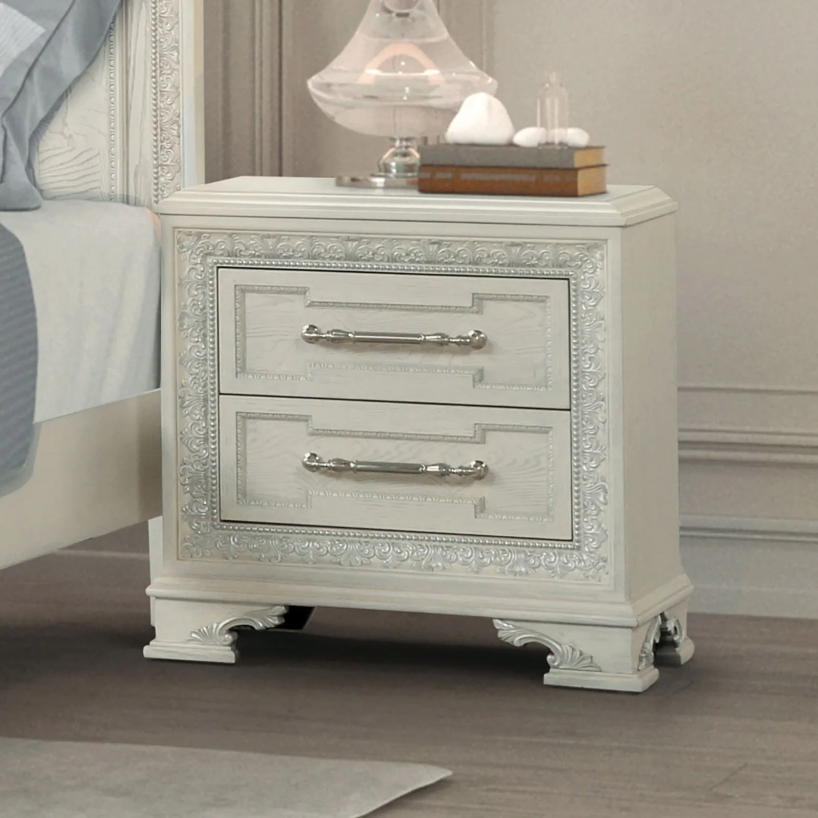 Stella Mia Creamy White Queen 4 Piece Bedroom Set - Image 3