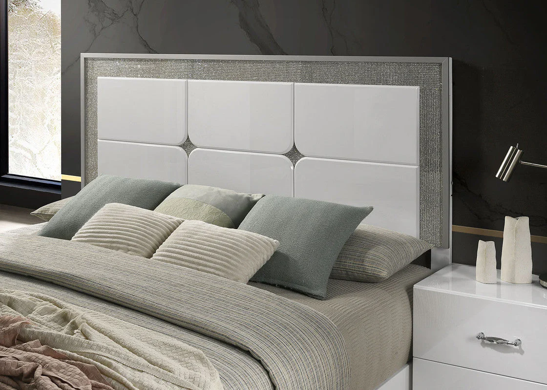Stoholm White 4 Pc. Queen Bedroom Set - Image 2