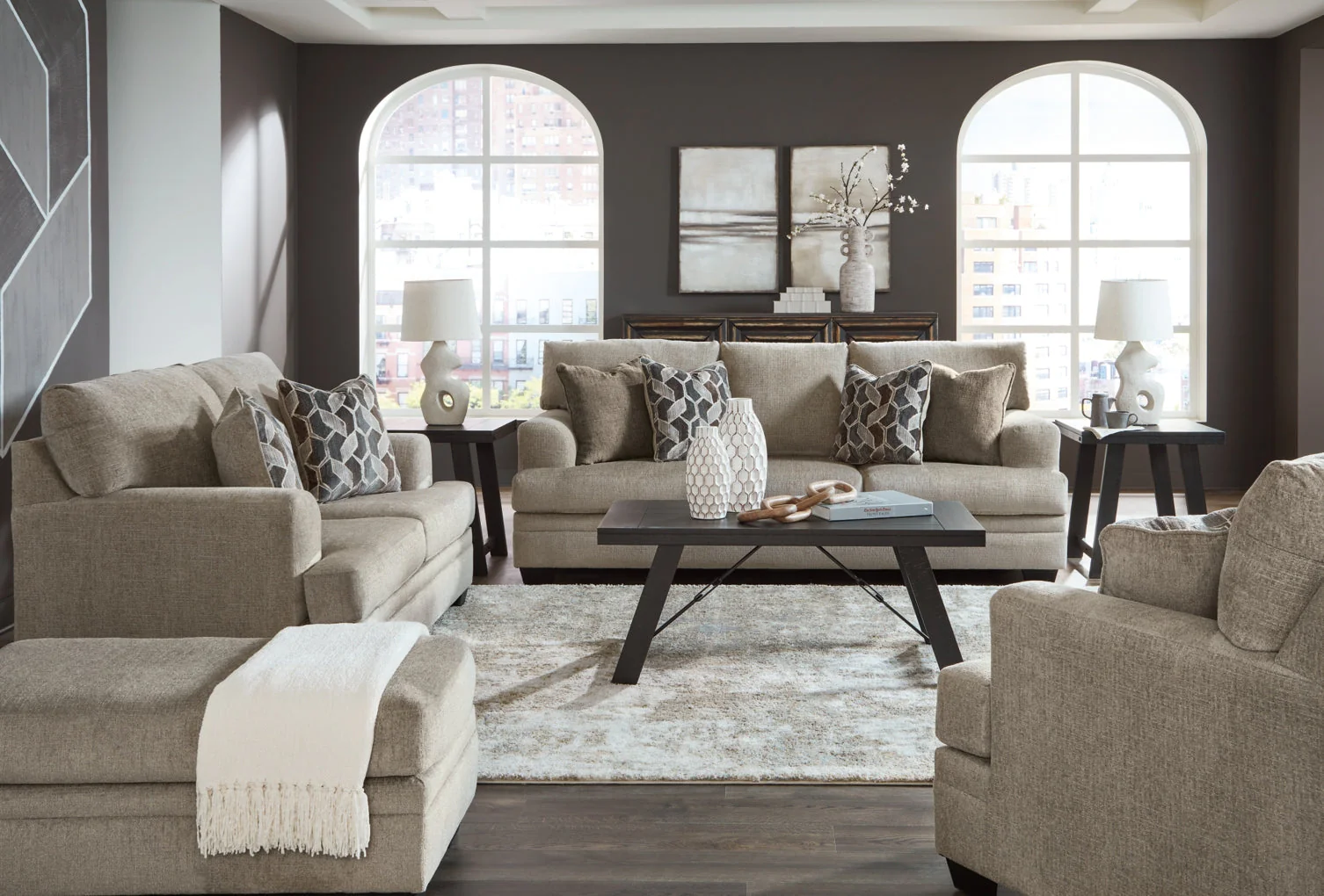 Stonemeade Living Room Set - Image 5