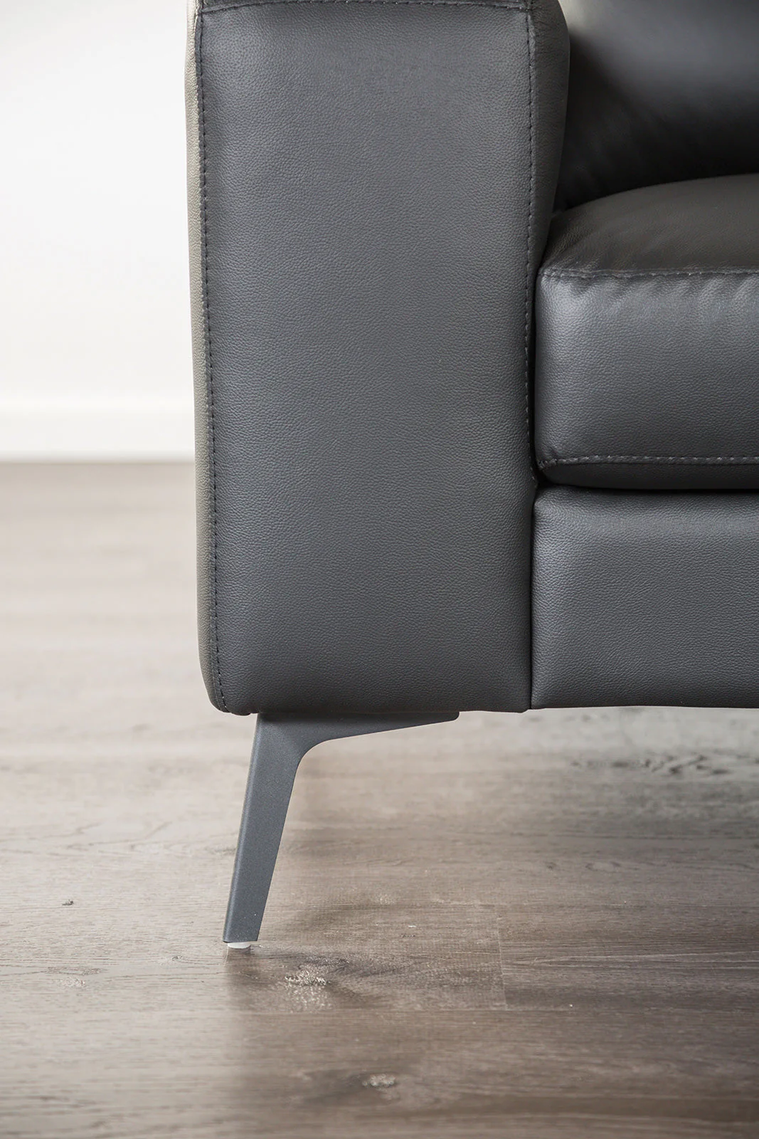 Stordal Black Right-Chaise Sectional - Image 3