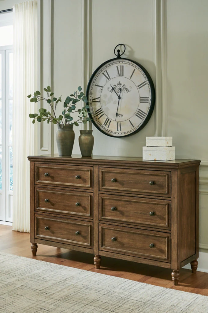 Sturlayne Dresser & Chest - Image 3