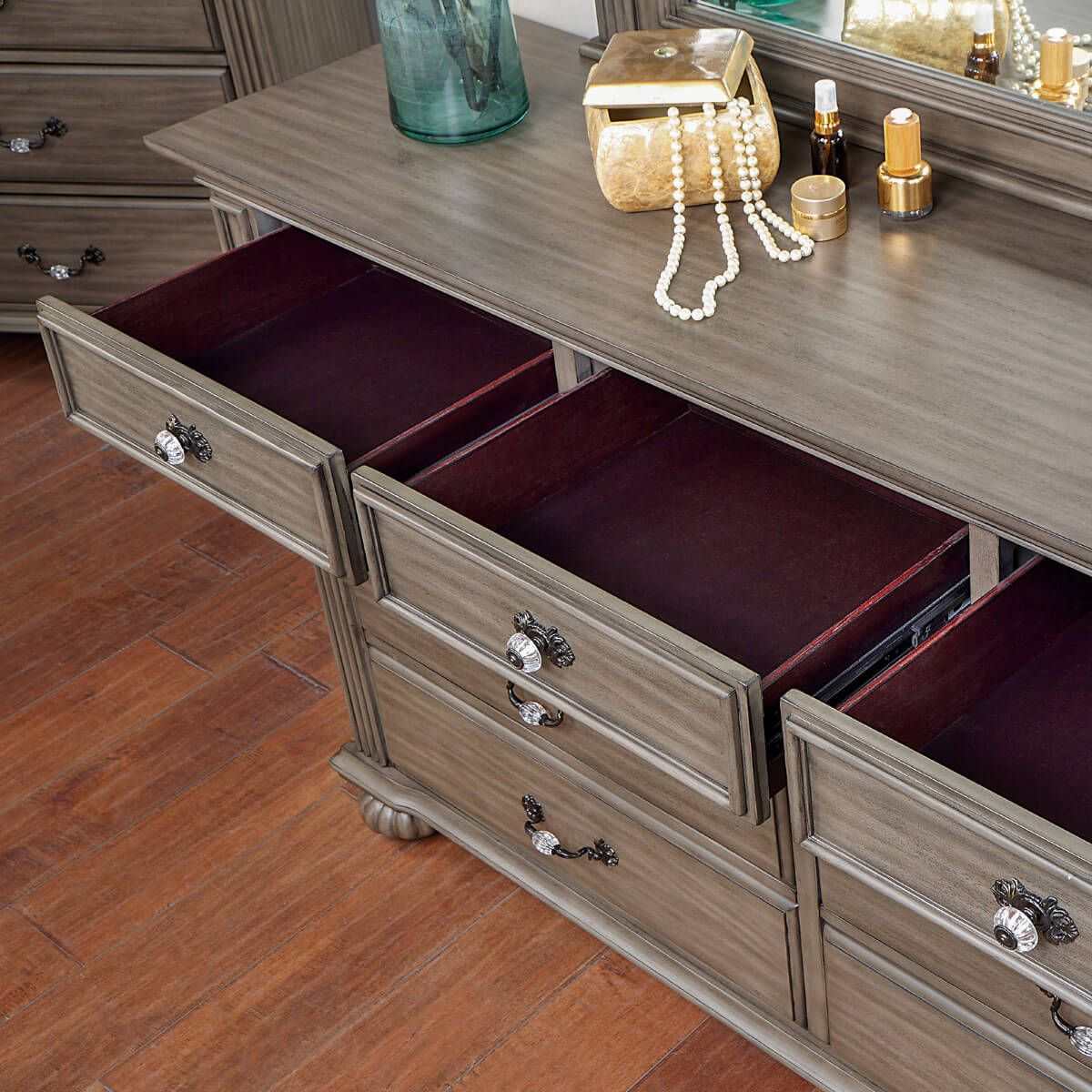 Syracuse Gray Dresser - Image 3