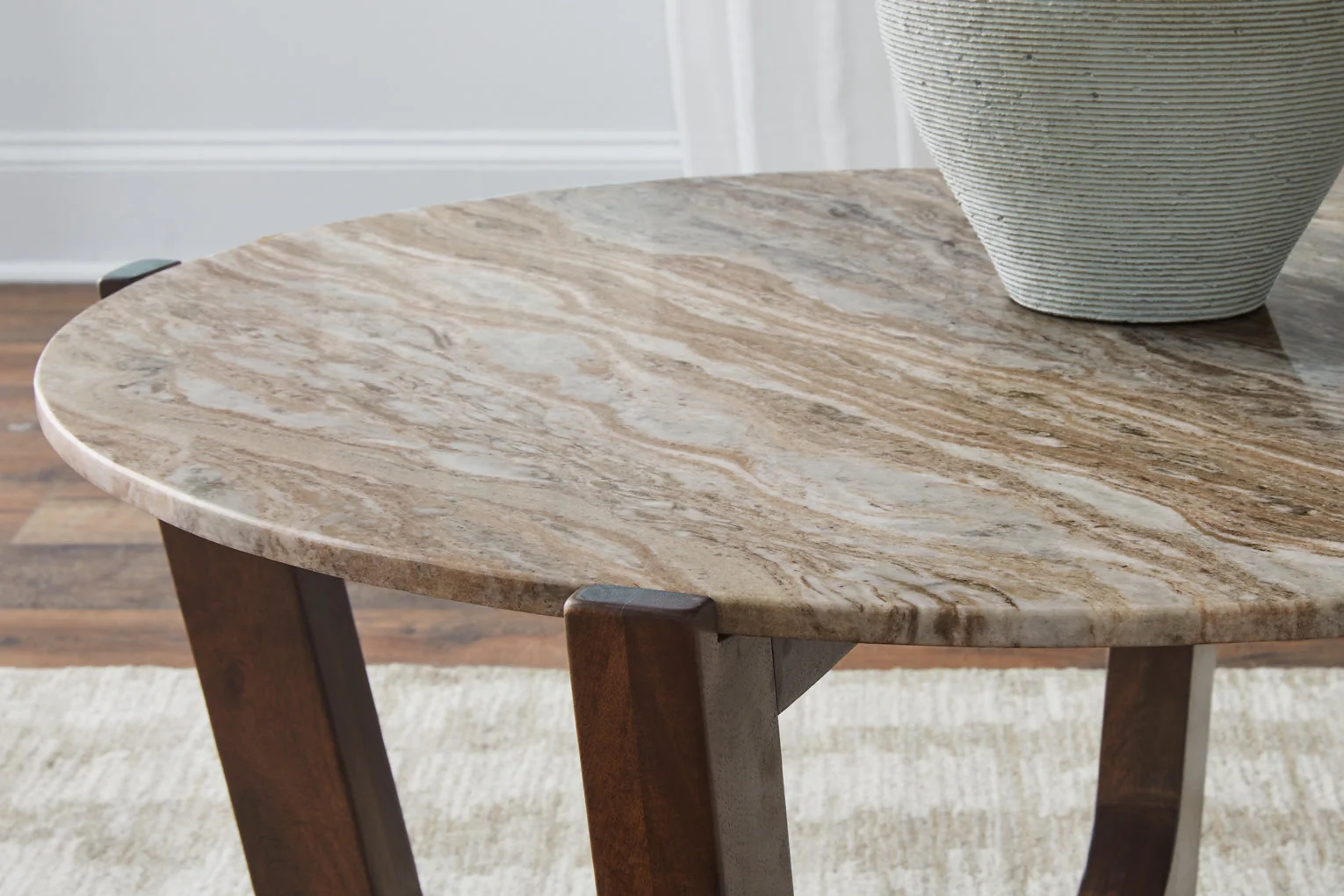 Tanidore Round Cocktail Table - Image 5