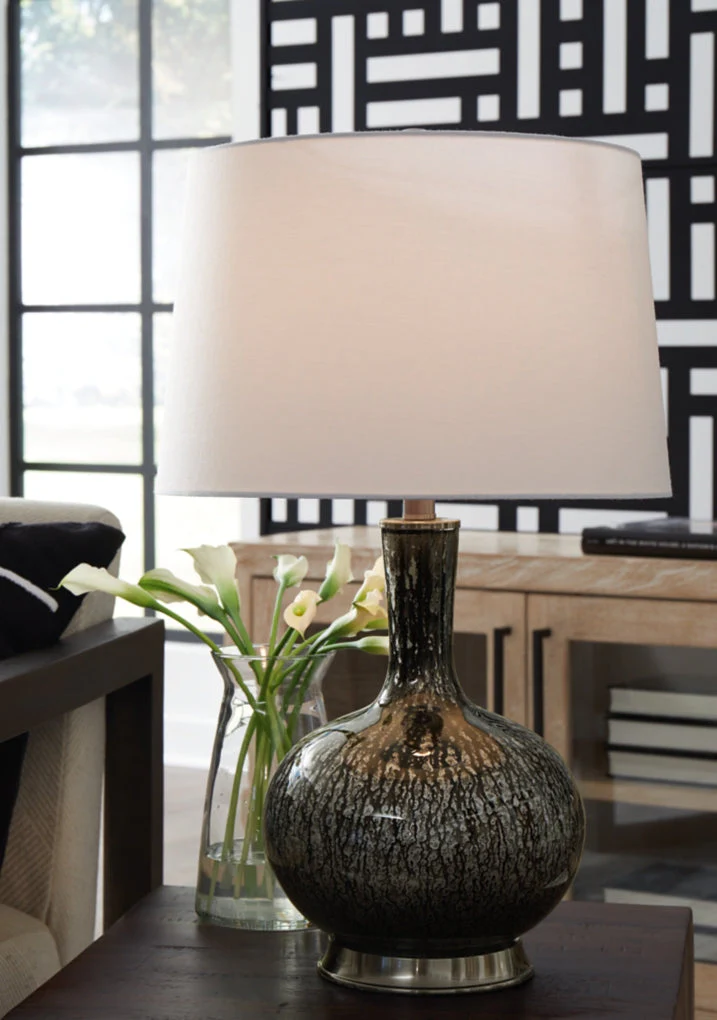 Tenslow Glass Table Lamp - Image 2