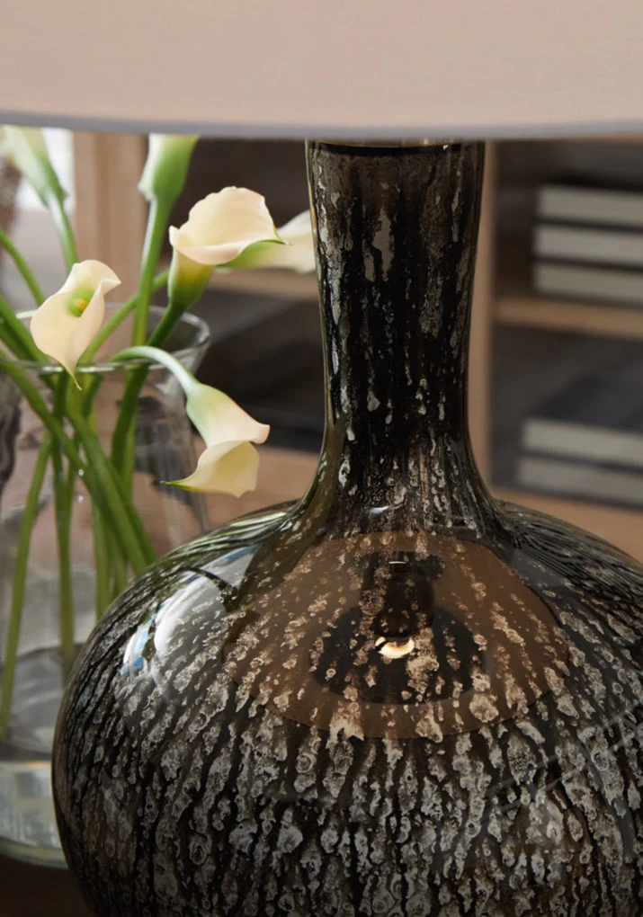 Tenslow Glass Table Lamp - Image 4