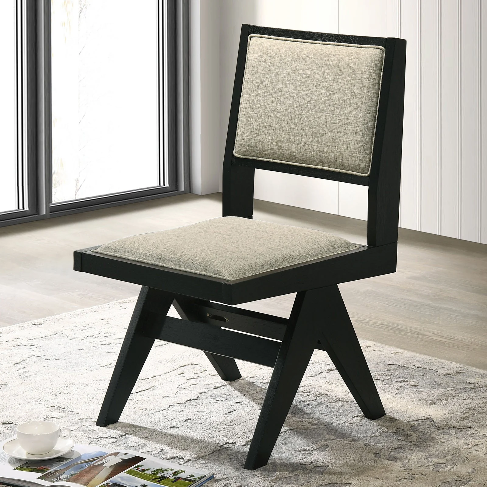 Tottenham Black 5 Piece Dining Set - Image 2