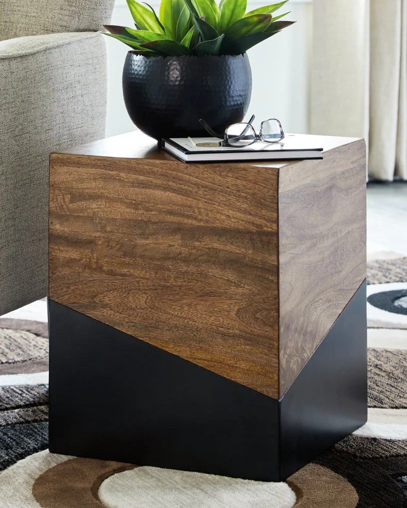 Trailbend Accent Table - Image 2