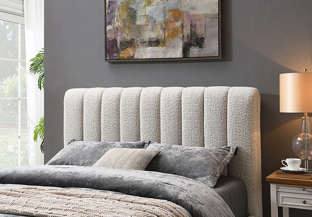 Traverso White E.King Bed - Image 3