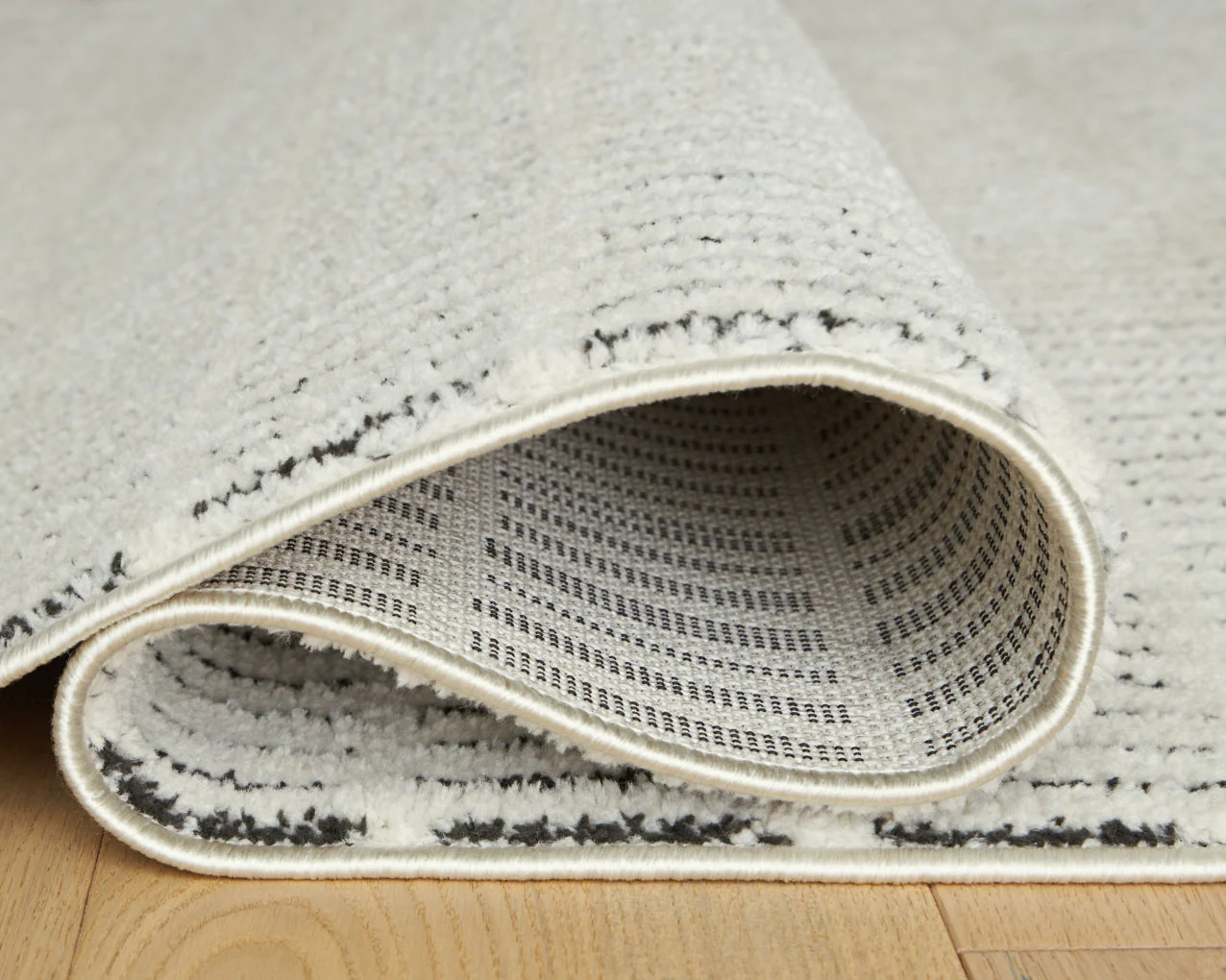 Turinwith Rug - Image 6