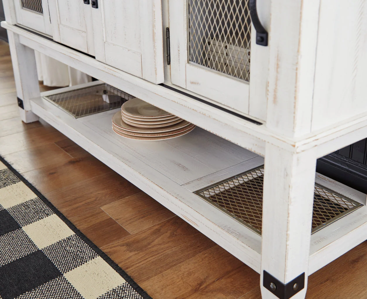 Valebeck Dining Room Server - Image 7
