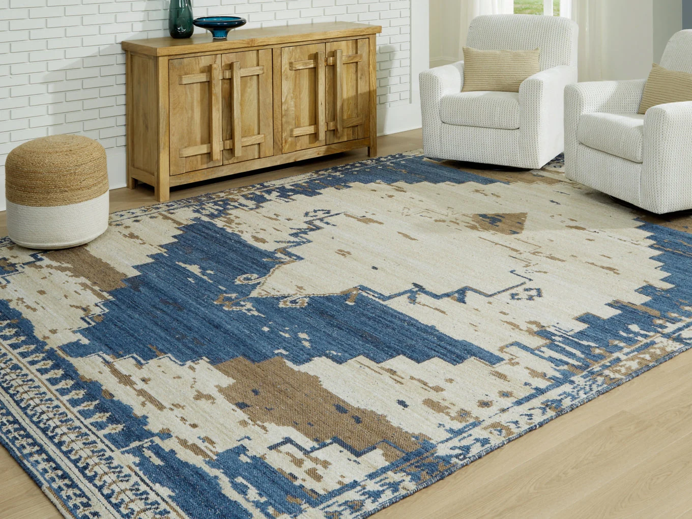 Varnler Rug - Image 3