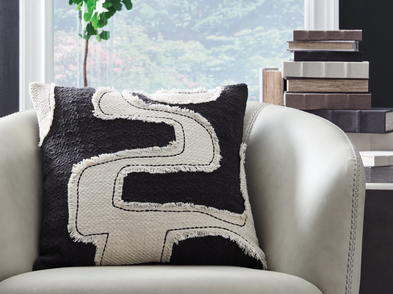 Veerbank Pillow - Image 2