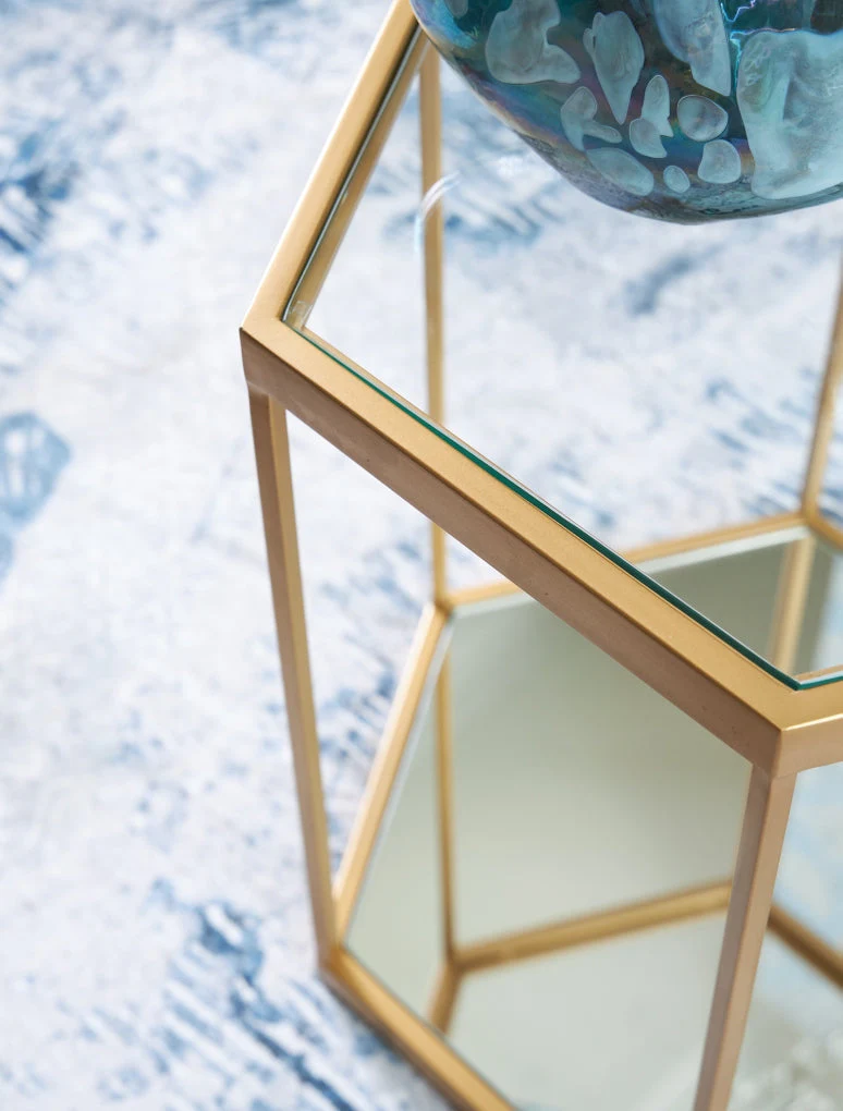 Veerwick Accent Cocktail Table - Image 4