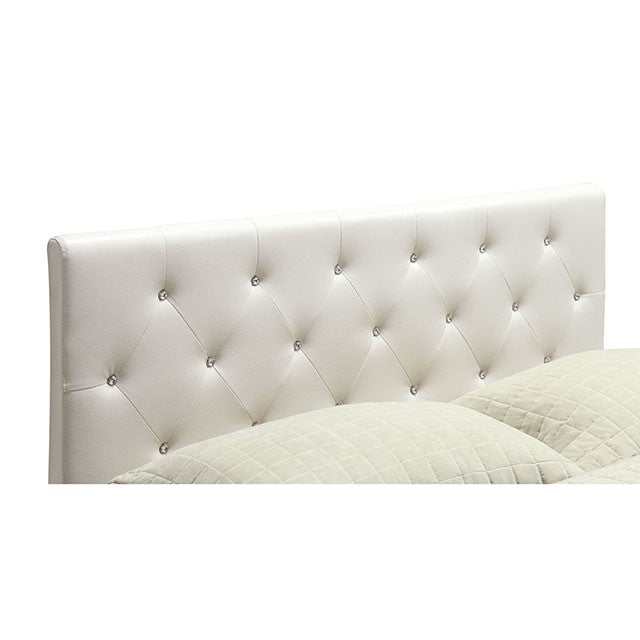 Velen White California King Bed - Image 3