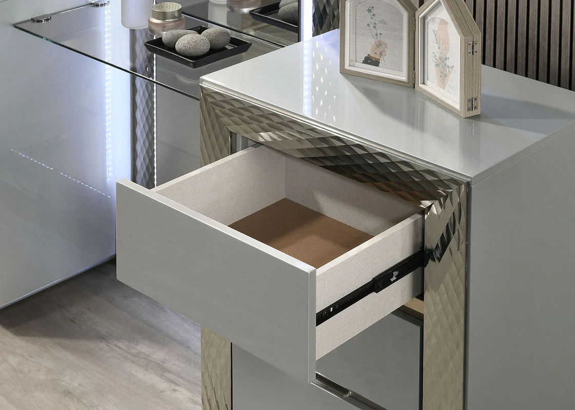 Ventnor Gray Vanity (No Stool) - Image 4