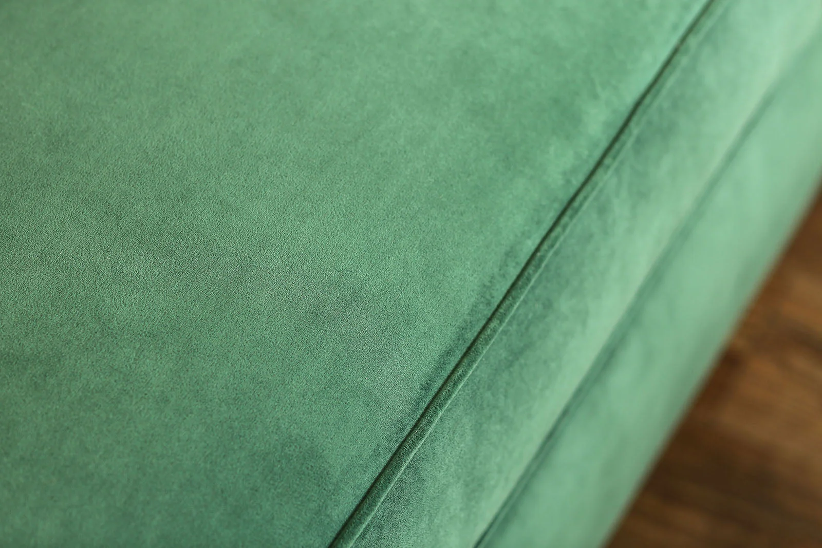 Verdante Emerald Green/Gold Sofa - Image 7