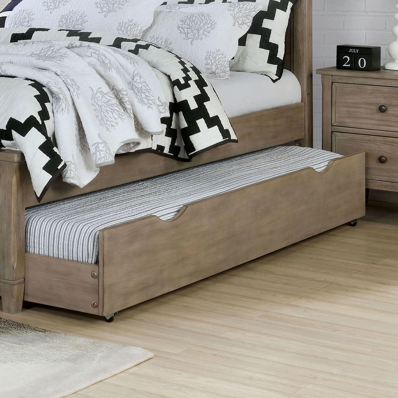 Vevey Wire-Brushed Warm Gray 4 Pc. Full Bedroom Set - Image 2