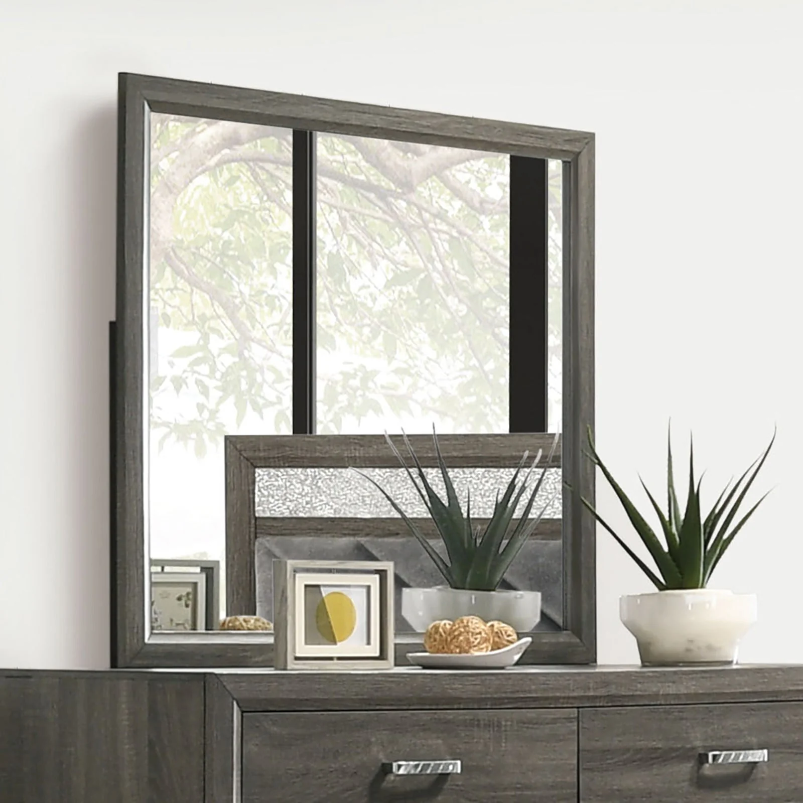 Voleta Gray 4 Pc. Queen Bedroom Set - Image 4