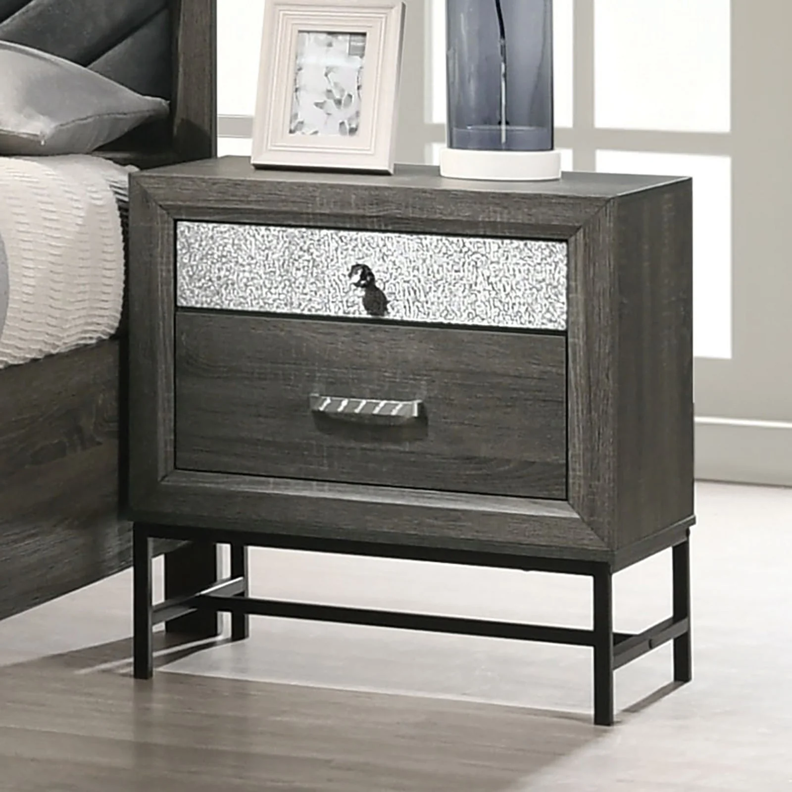 Voleta Gray 4 Pc. Queen Bedroom Set - Image 6