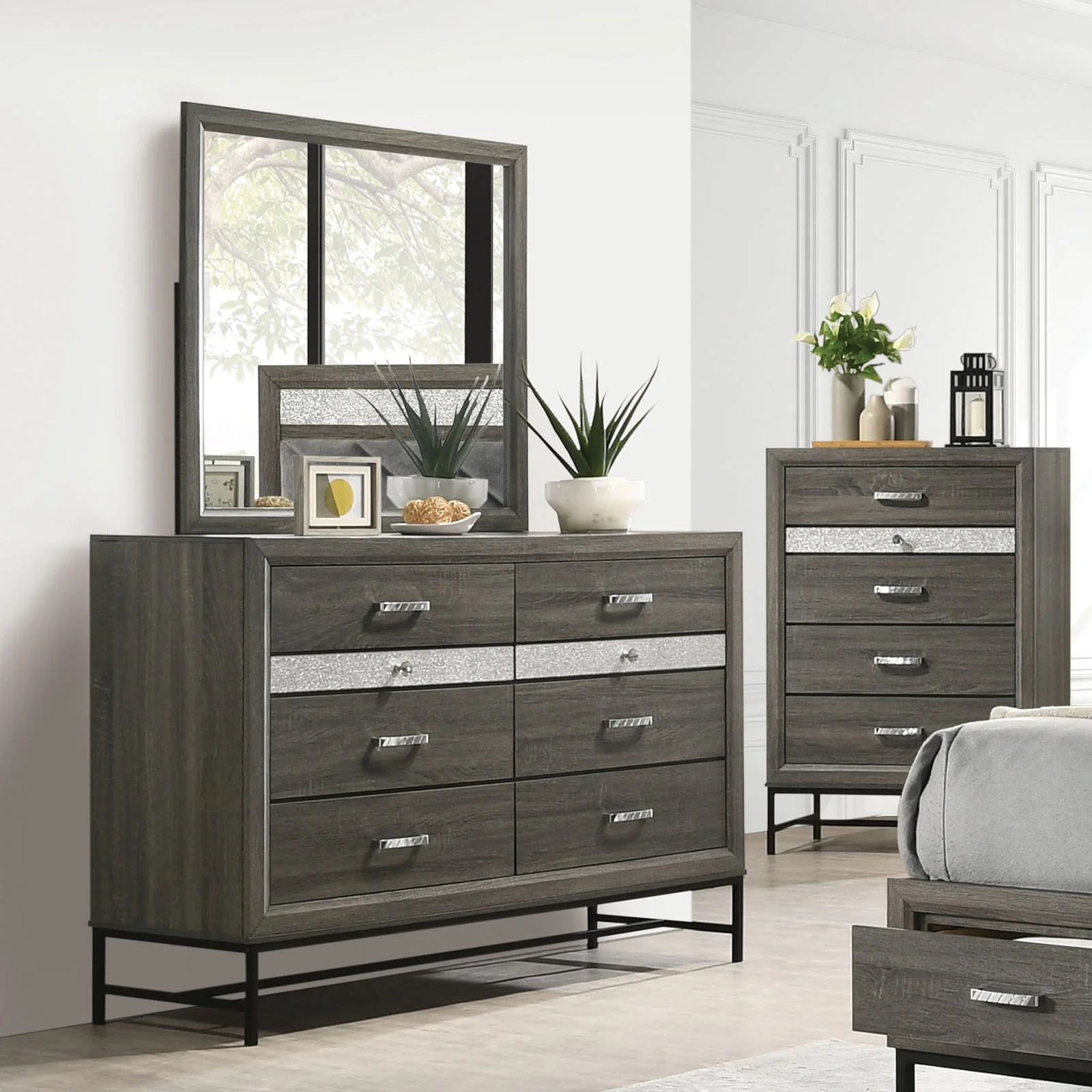 Voleta Gray 5 Pc. Queen Bedroom Set w/ Chest - Image 7