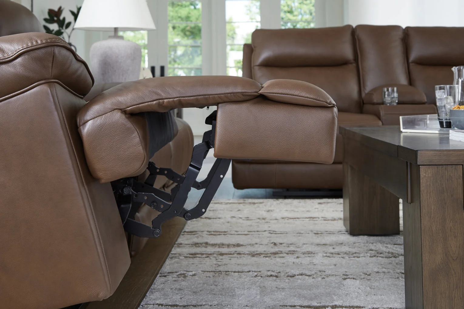 VonRyan Power Reclining Loveseat/Console/Adjustable Headrest - Image 9
