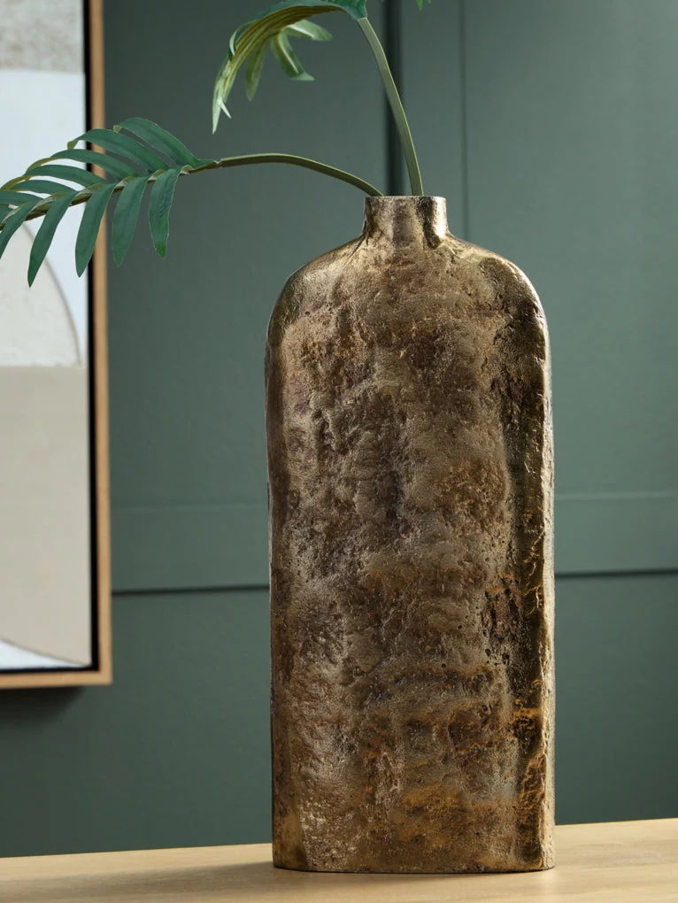 Wallmond Vase - Image 3