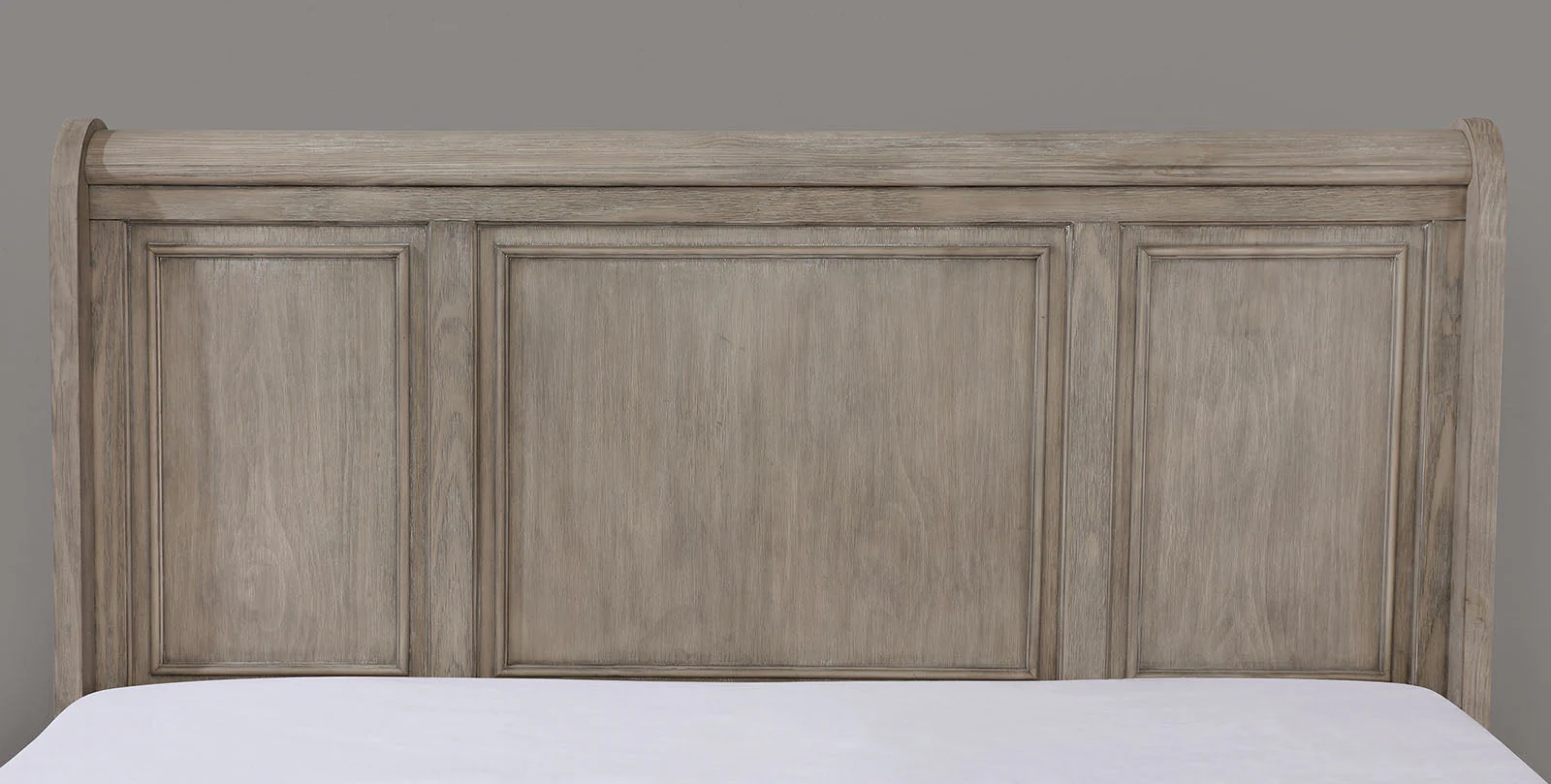 Wells Gray 5 Pc. Queen Bedroom Set w/ Chest - Image 3