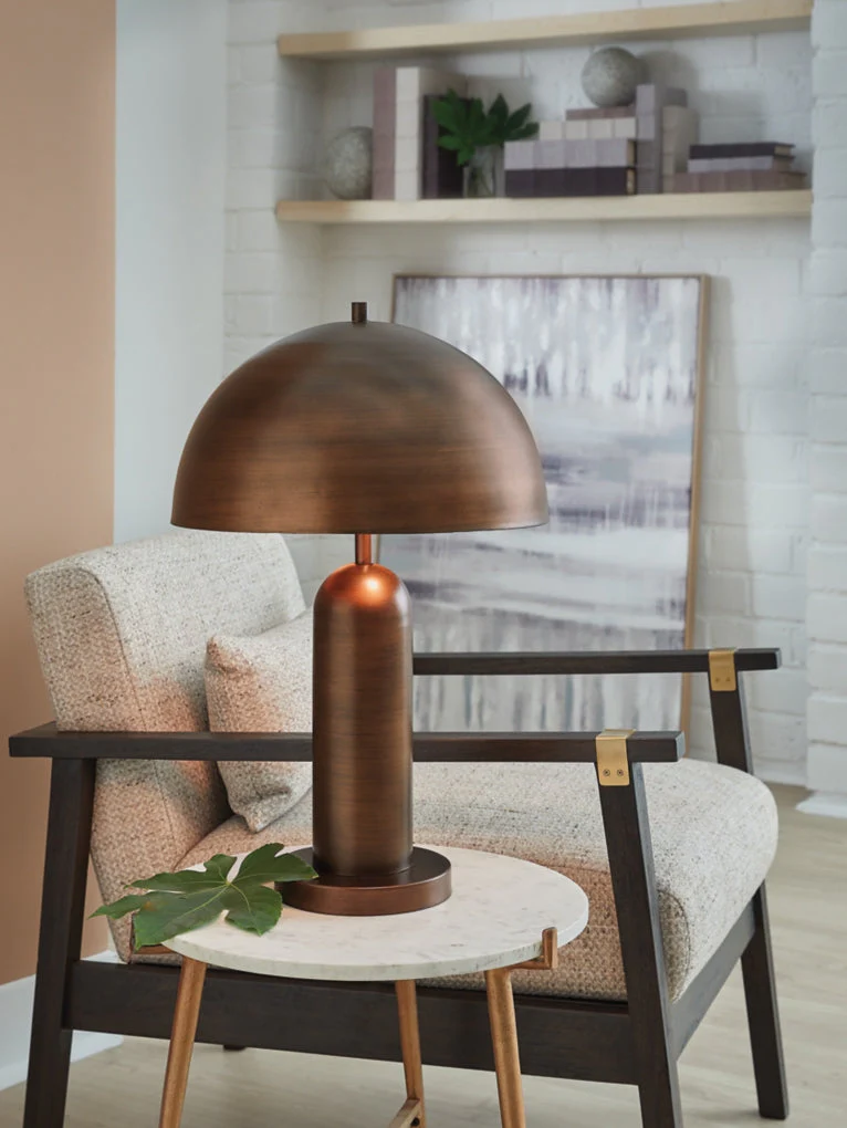 Wendfield Metal Table Lamp - Image 2