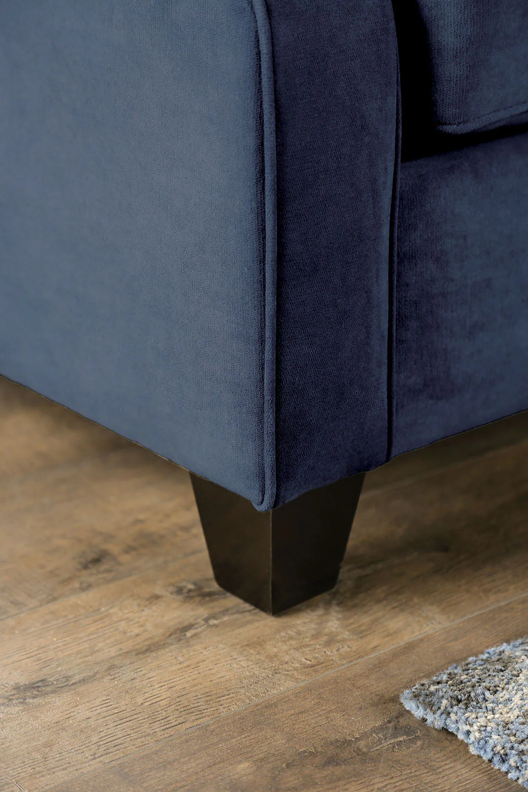 West brompton Navy/Yellow Loveseat - Image 6