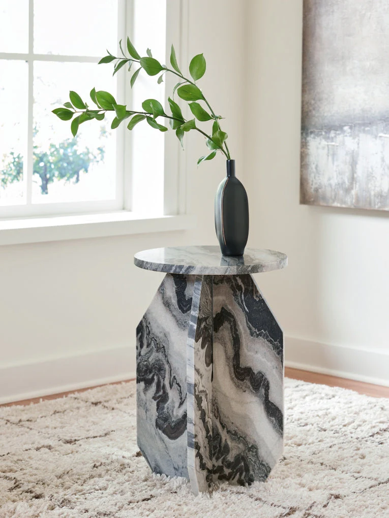 Wrenlane Accent Table - Image 2