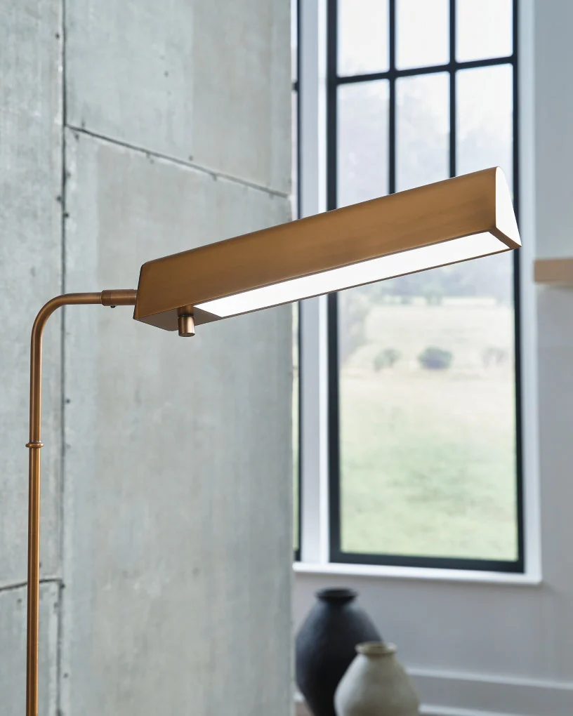 Yafe Metal Floor Lamp - Image 5