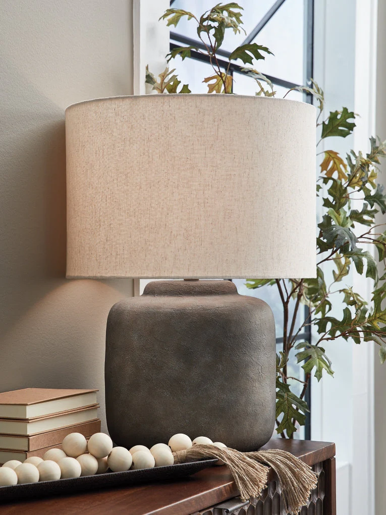 Zandophen Metal Table Lamp - Image 2