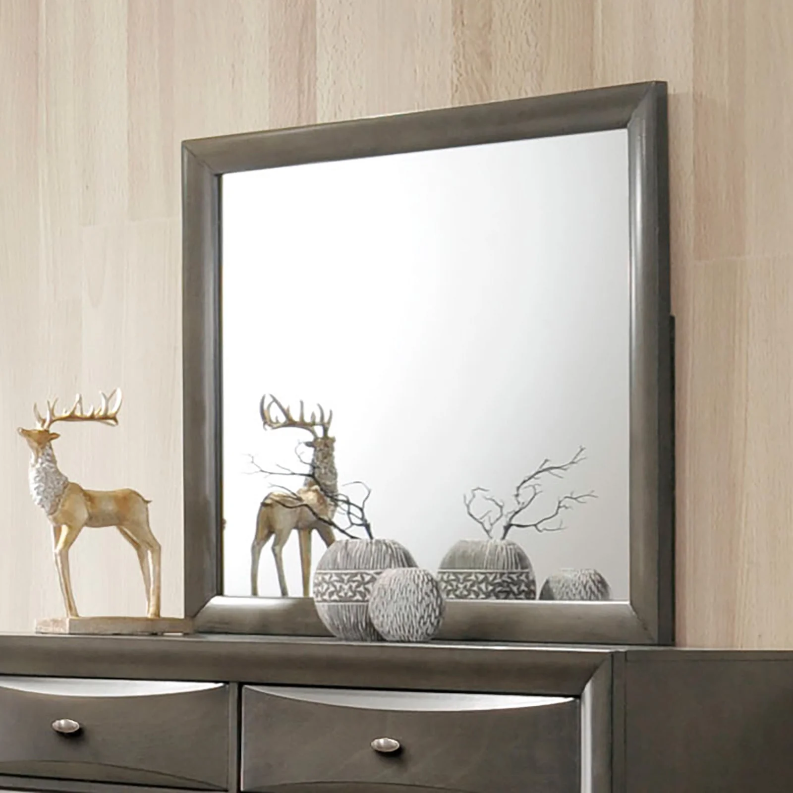 Zosimo Gray 5 Pc. Queen Bedroom Set w/ Chest - Image 4